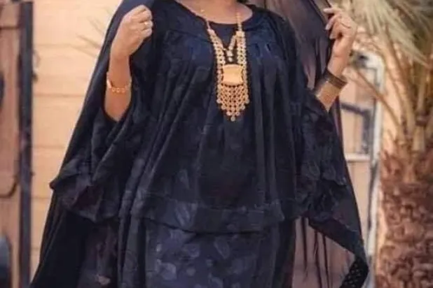 أصلُ تسمية «الجرجار» كلمة نوبية تعني الشفّاف فترتديه النساء فوق العباءات (مواقع التواصل)