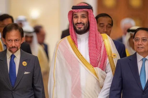 Muhammed bin Selman Gazze'deki sivillerin hedef alınmasını reddettiğini yineledi