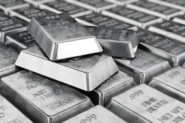 سبائك من الفضة (رويترز)