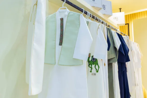 ملابس تراثية للأطفال من مجموعة المصممة السعودية فاطمة العبادي (الشرق الأوسط)