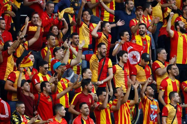 جماهير «الترجي» كانت عرضة لاعتداءات عنيفة مباشرة بعد خروجهم من المطار (إكس)