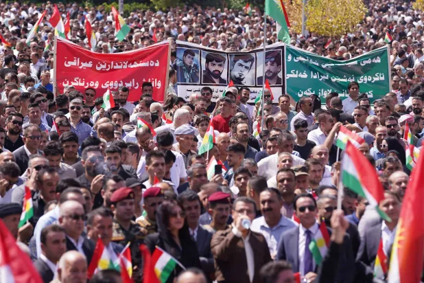 تظاهرة في مدينة دهوك بإقليم كردستان احتجاجاً على عدم دفع رواتب الموظفين (أرشيفية - أ.ف.ب)