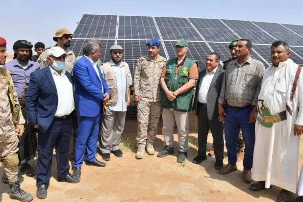 اتحادی وفد یمن کے گورنریٹ حجہ کے دورے کے دوران (الشرق الاوسط)