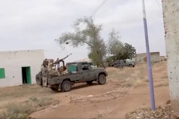 لقطة من فيديو لـ«الدعم السريع» في دارفور (إكس)