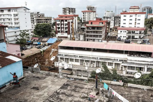 Gine'de silahlı saldırının ardından eski Cumhurbaşkanı Camara hapishaneden firar etti