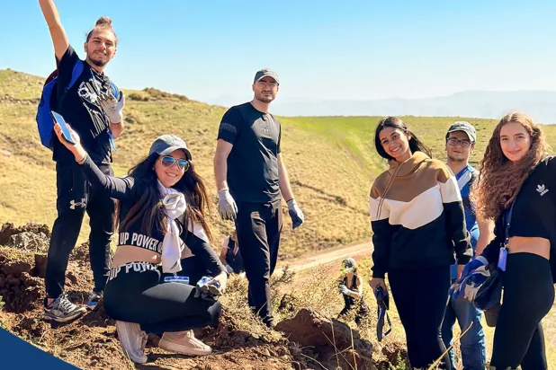 يوم التشجير يتجاوز التعلّق بالجذور إلى هدم اليأس (جامعة الروح القدس الكسليك)