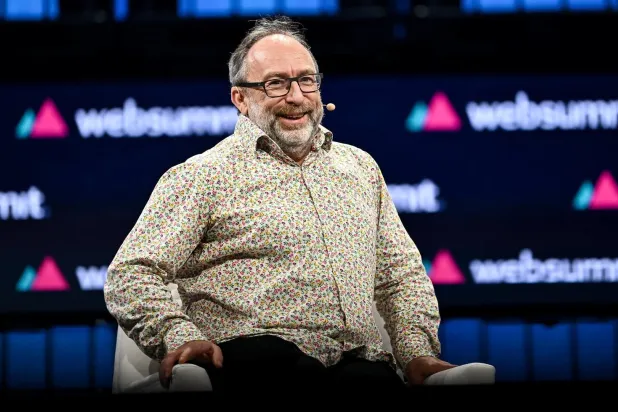 Jimmy Wales: Acil olarak güven, şeffaflık ve sorumlu veri kullanımına ihtiyaç var. (Web Summit)