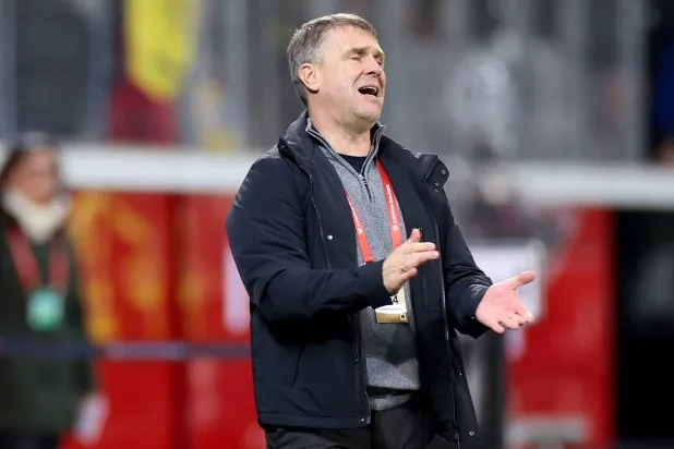 سيرجي ريبروف المدير الفني للمنتخب الأوكراني (إ.ب.أ)