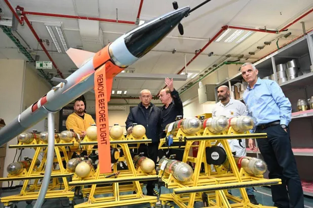 Benjamin Netanyahu during his inspection of the Rafael Defense Company in Haifa (dpa)