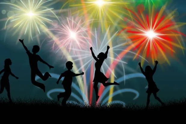 أطفال الألعاب النارية!