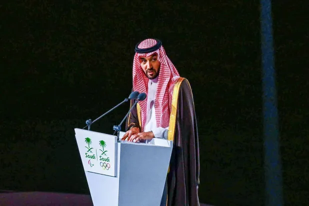 الأمير عبد العزيز بن تركي الفيصل وزير الرياضة (الشرق الأوسط) 