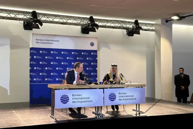 Suudi Arabistan Dışişleri Bakanı, Uluslararası Sergiler Bürosu Genel Sekreteri ile birlikte Riyad'ın Expo 2030-zaferinin duyurulmasının ardından bir basın toplantısı düzenledi (Şarku’l Avsat)