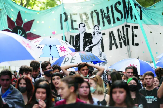 الحركة البيرونية... تعرّضت لنكسة موجعة (رويترز)