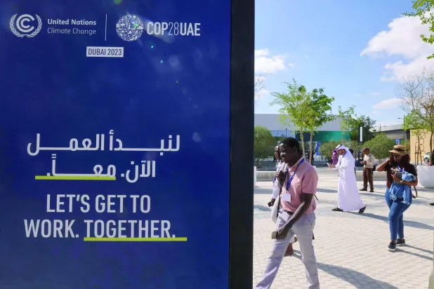 مؤتمر «كوب 28» انطلق في دبي وستعقد محادثات على مدى أسبوعين (أ.ف.ب)