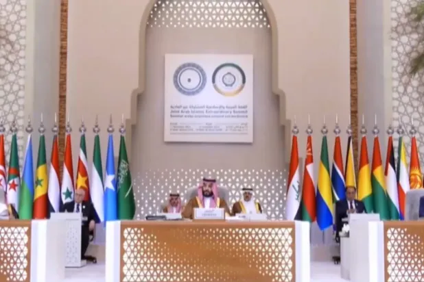 Suudi Arabistan Veliaht Prensi Muhammed bin Selman , Riyad'daki ‘Olağanüstü Arap İslam Zirvesi’nin açılışında (Saudia TV)