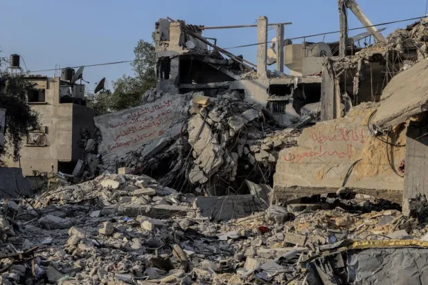 Gazzelilerin, kayıp yakınları için son umudu: "Enkazın altında Ömer ve Usame var"