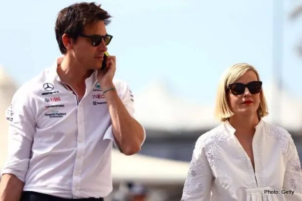 فولف قالت إنها شعرت بإهانة شديدة عندما تم التشكيك بنزاهتها (أ.ف.ب)