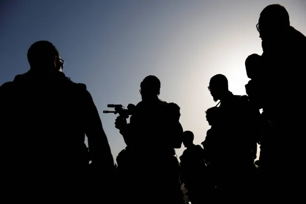 جنود من الجيش الإسرائيلي في غزة (رويترز)