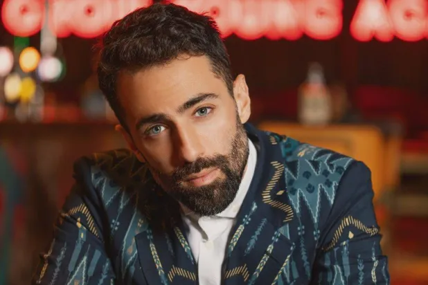 الإعلامي اللبناني محمد قيس في مرحلة نضج مهني (حسابه الشخصي)