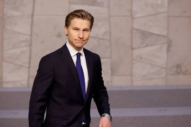 وزير الدفاع الفنلندي أنتي هاكانن (رويترز)