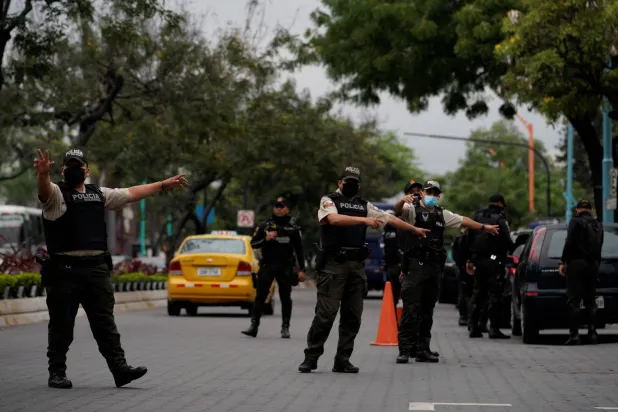 عناصر من الشرطة في الإكوادور (أرشيفية - إكس)