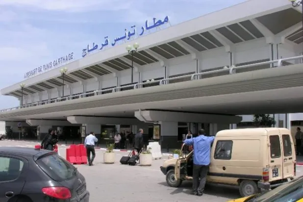 إحباط شبكة تهريب دولية للمهاجرين غير الشرعيين في مطار قرطاج الدولي (مواقع إعلامية تونسية)