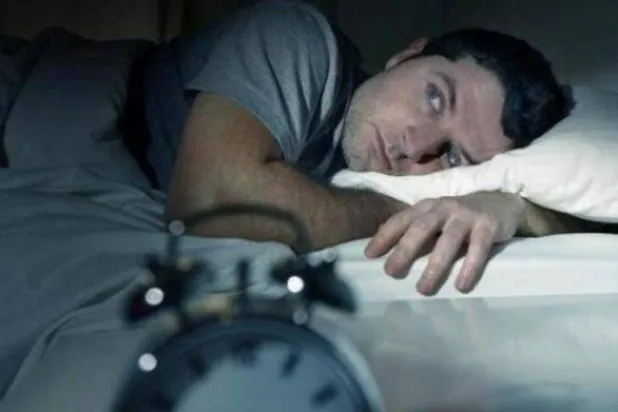 زر الغفوة قد يحميك من النوبات القلبية والسكتات الدماغية (رويترز)