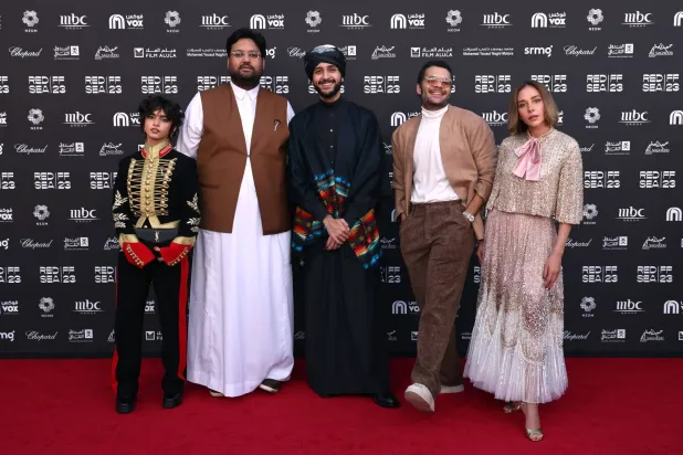 حكيم جمعة رفقة أبطال فيلم {أحلام العصر} في مهرجان البحر الأحمر السينمائي (المهرجان)