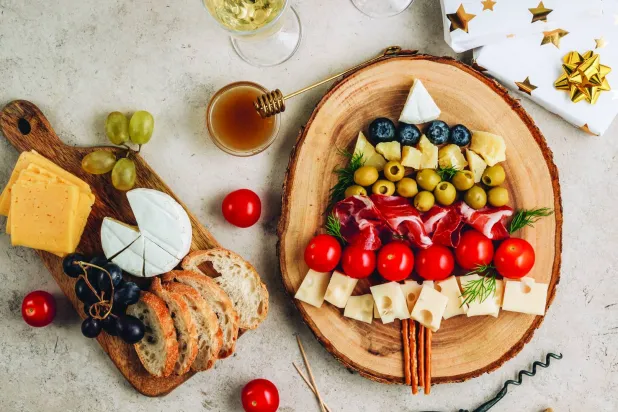 أفكار جميلة وعملية لطاولة العيد (شاترستوك)