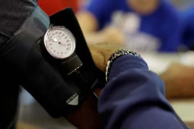 العلاج يمكن أن يساعد في التحكم في ضغط دم المريض لمدة 5 سنوات على الأقل (رويترز)