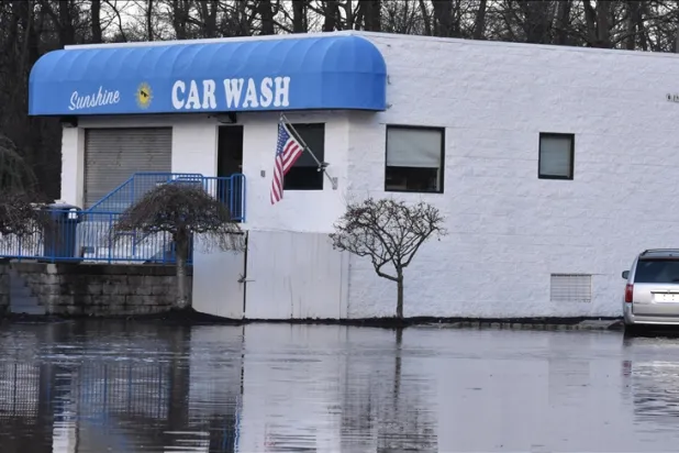 ABD'de şiddetli yağış ve fırtına nedeniyle 4 kişi yaşamını yitirdi