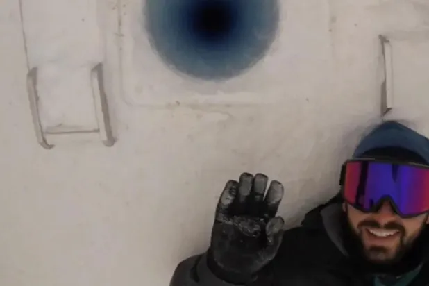 Kasım ayında başlayan Antarktika keşif gezileri devam ediyor (IFL Science / Facebook)

