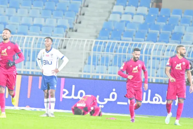 الحسرة والعجز واضحان على لاعب الهلال ناصر الدوسري (تصوير: بشير صالح)