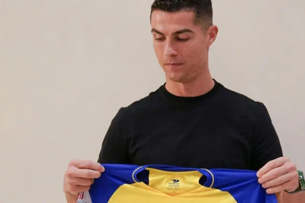 يتطلع النصر متصدر الدوري حالياً لتحقيق اللقب بعد تعزيز صفوفه برونالدو (المركز الإعلامي بالنادي)