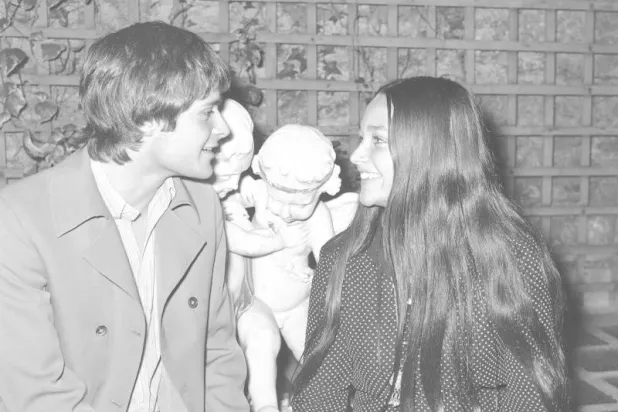 أوليفيا هاسي وليونارد وايتنغ كانا يبلغان 15 و16 سنة أثناء تصوير الفيلم (أ.ب)