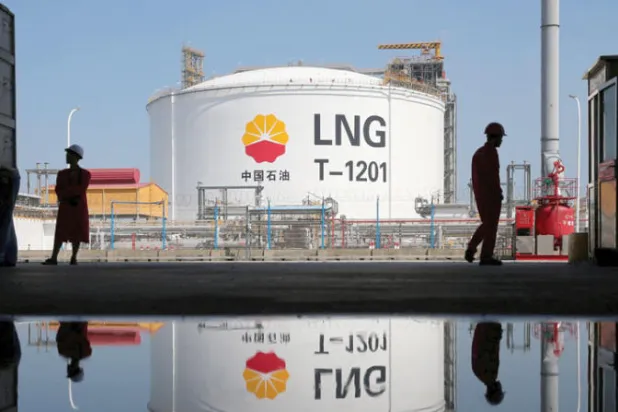 خزان للغاز الطبيعي المسال في مدينة نانتونغ الصينية (رويترز)