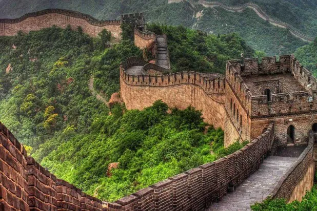 اكتشاف أطلال أبواب سرّية في سور الصين العظيم