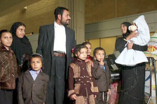 يهود يمنيون وصلوا إلى إسرائيل عام 2009 بعد الانتهاكات الحوثية بحقهم (رويترز)