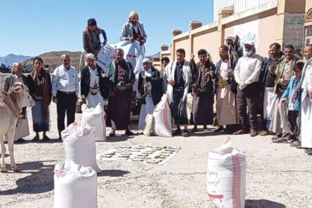 انقلابيو اليمن يجبرون السكان في مديرية جبل الشرق في محافظة ذمار على التبرع للجبهات (إعلام حوثي)