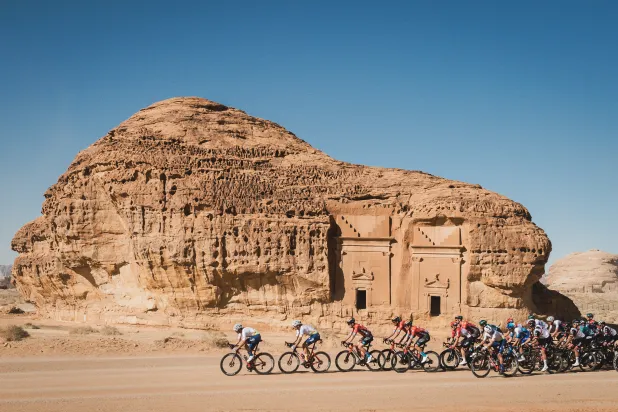 يشـارك في «طواف السعودية» 211 متسابقاً يمثلون 16 فريقاً من دول عدة