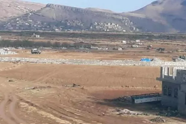 Sana’nın batısındaki Beni Matar’da Husiler tarafından ele geçirilen bir arazi alanı (Twitter)