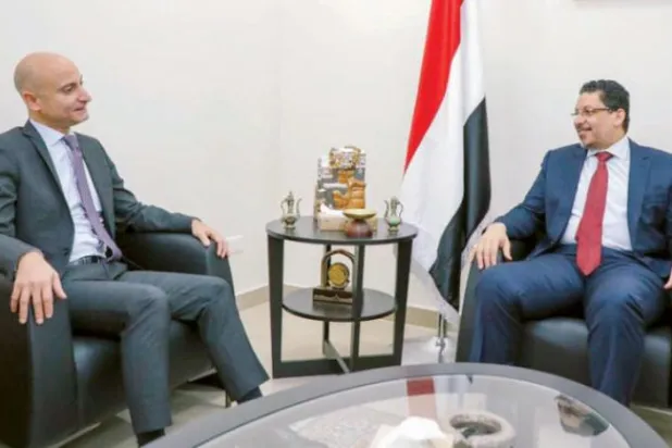 Yemen Dışişleri Bakanı Ahmed Awad bin Mubarak dün Fransa büyükelçisi ile Riyad'da bir araya geldi. (SABA)