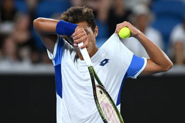 الطقس الحار معتاد في «أستراليا المفتوحة» التي تقام في وسط فصل الصيف بالبلاد (إ.ب.أ)