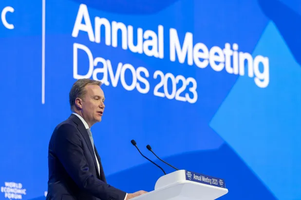 رئيس المنتدى الاقتصادي العالمي بورغه برنده (إ.ب.أ)