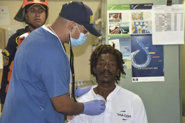 إلفيس فرانسوا البالغ من العمر 47 عاماً تاه في البحر على متن مركب شراعي (إندبندنت)