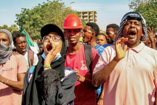 جانب من المسيرات المتواصلة في الخرطوم للمطالبة بالحكم المدني (أ.ف.ب)
