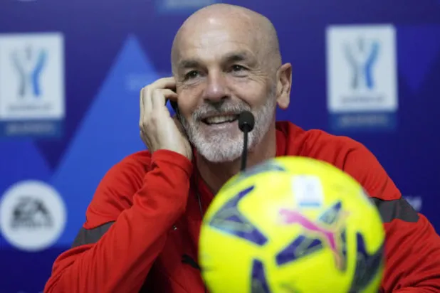 بيولي قال ان مواجهة المواقف صعبة وهذا اختبار للاعبين (أ.ب)