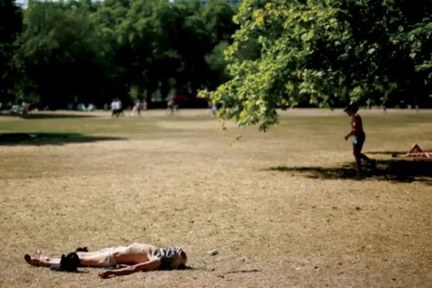 ارتفاع درجات الحرارة خلال صيف عام 2022 (رويترز)