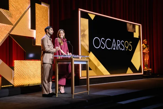 الممثلان ريز أحمد وأليسون وليامز يعلنان ترشيحات النسخة 95 من جوائز الأوسكار (د.ب.أ)