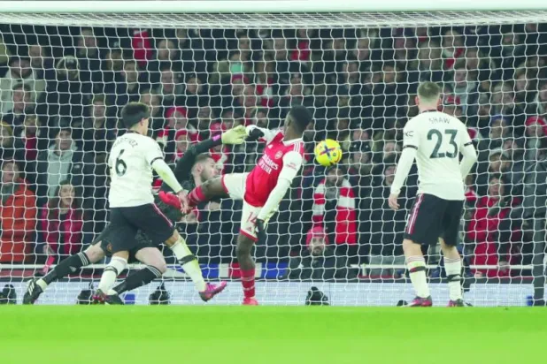 نكيتيا وهدف القضاء على آمال مانشستر يونايتد (أ.ب)